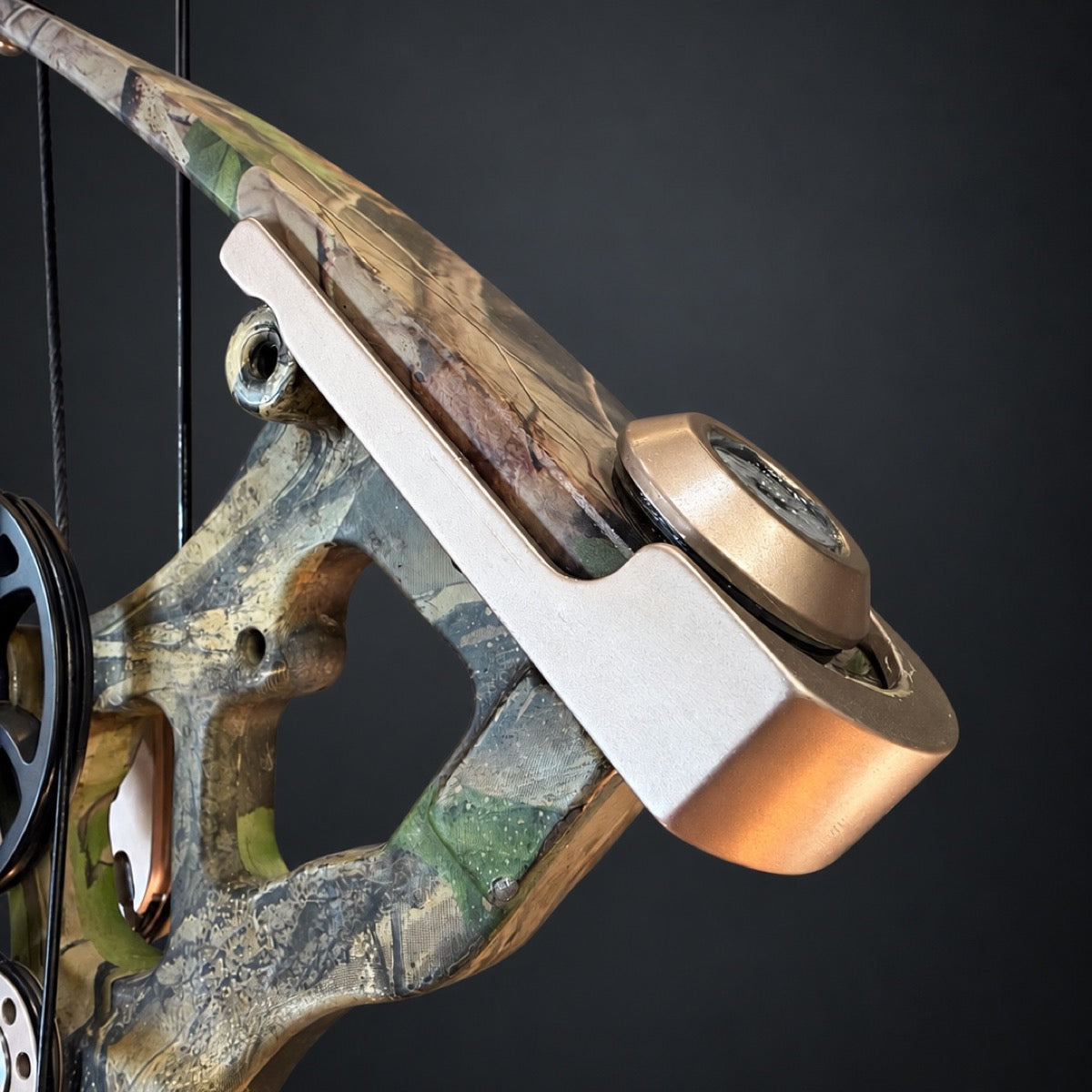 Limb pocket on an Oneida riser
