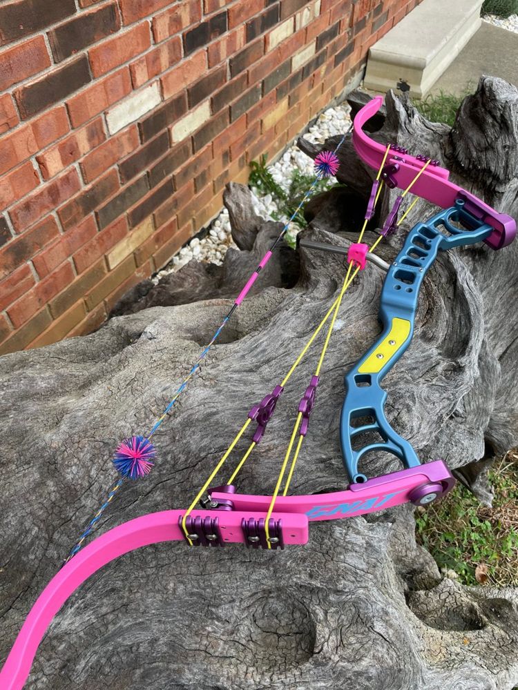 Gnat lever bow in Pink / Blue anodize